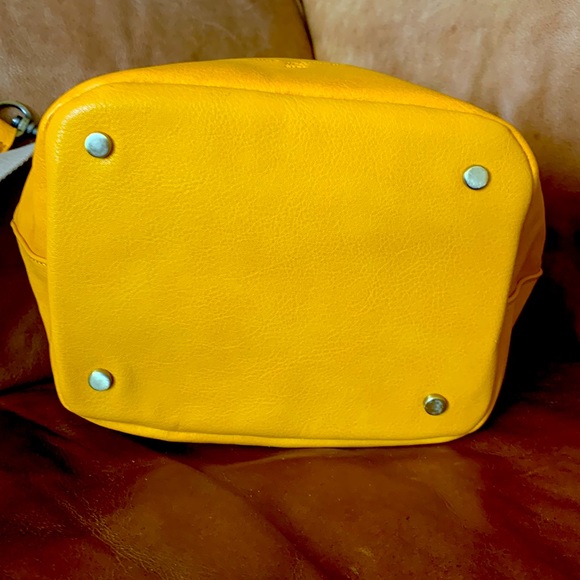 NICE THINGS Yellow purse - Picture 3 of 9